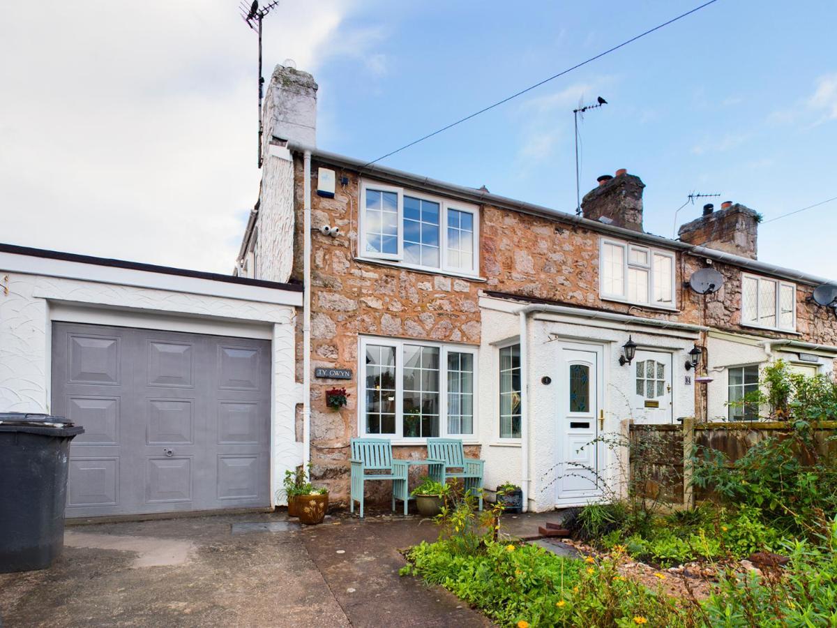 Welsh Country Cottage In Beautiful Village Llandudno Junction Exterior foto